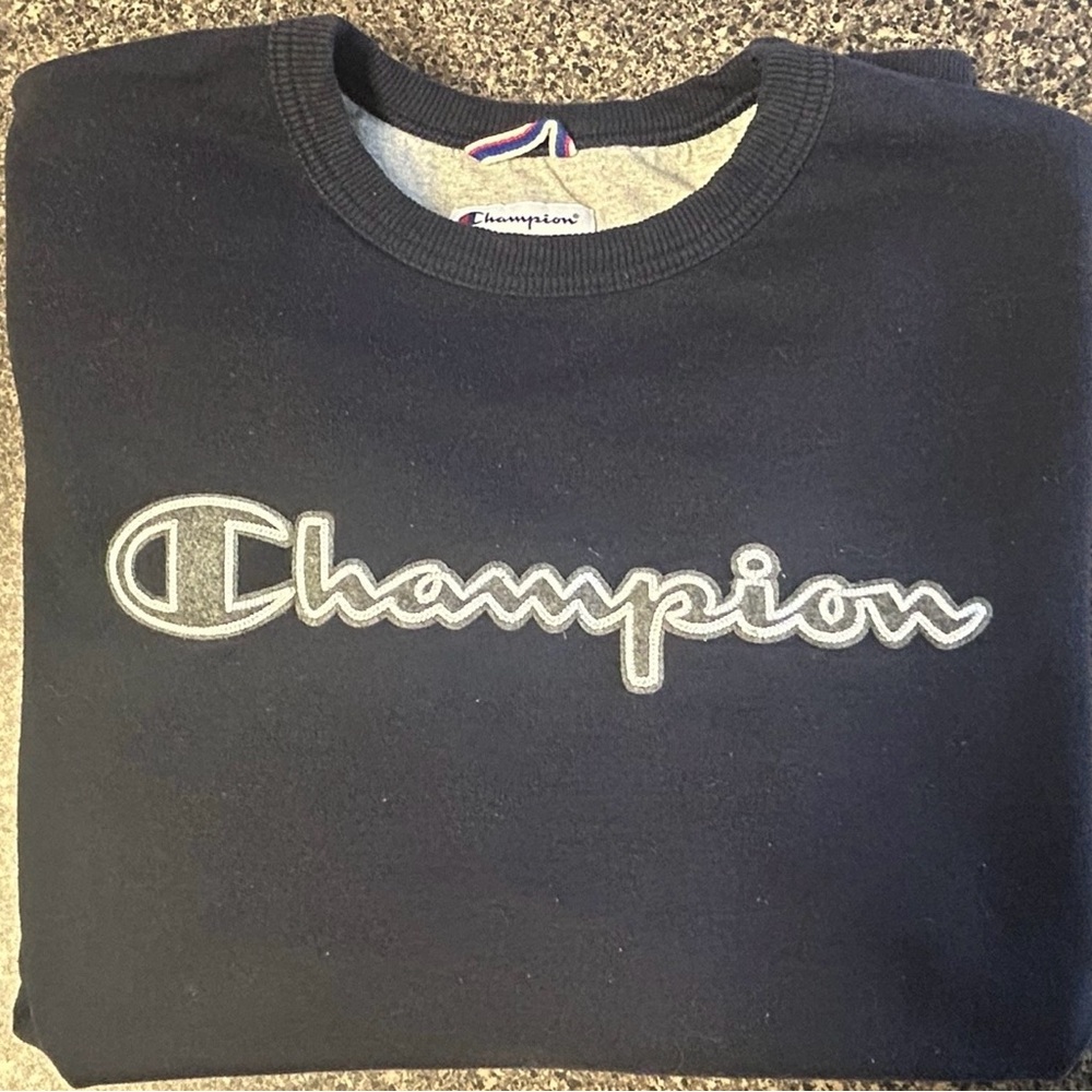 Champion Black Sweatshirt